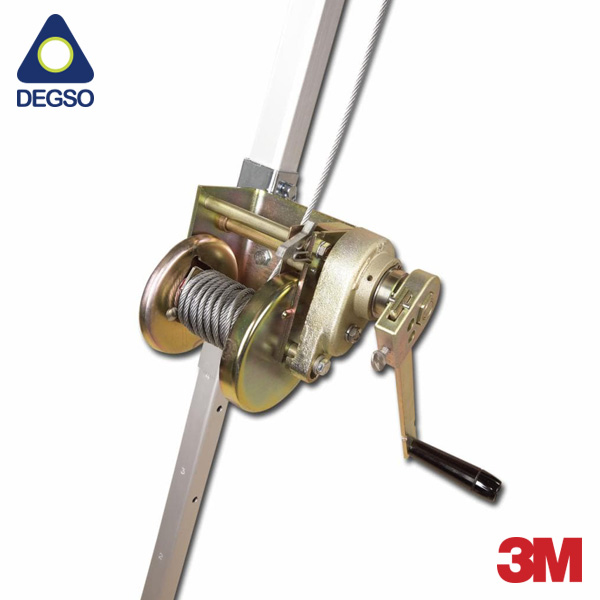 Winche con soporte 3M™ Protecta® 8108014 con cable de acero inoxidable de 50 pies